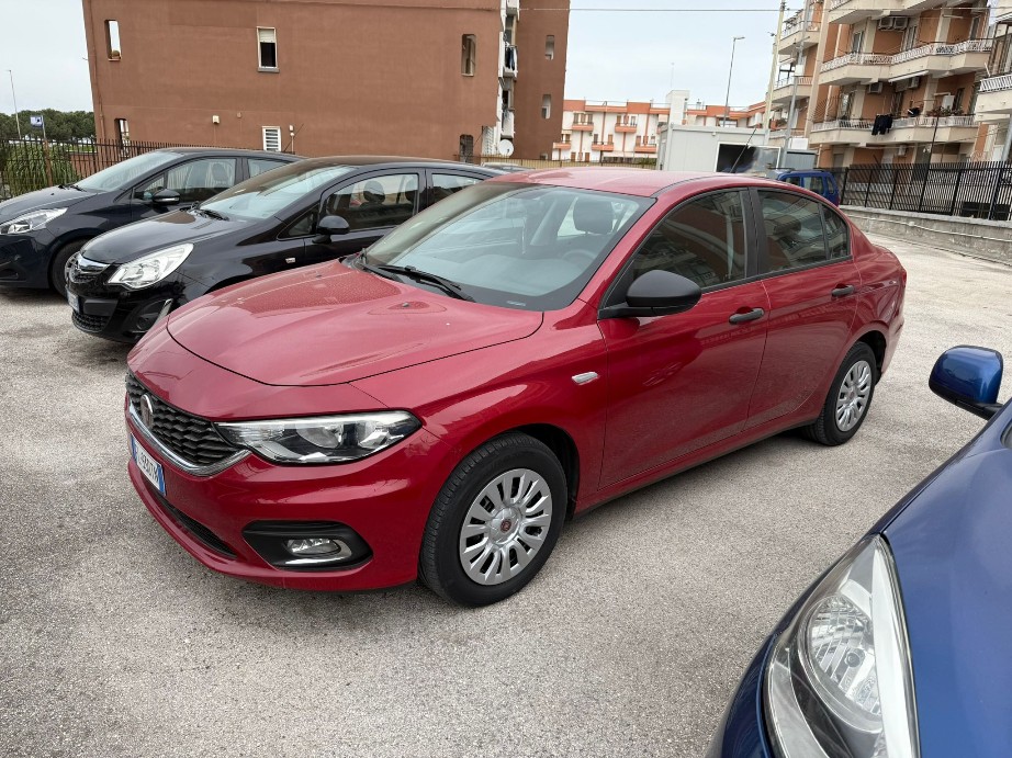 Fiat Tipo 4p. 1.4 Lounge 95cv 